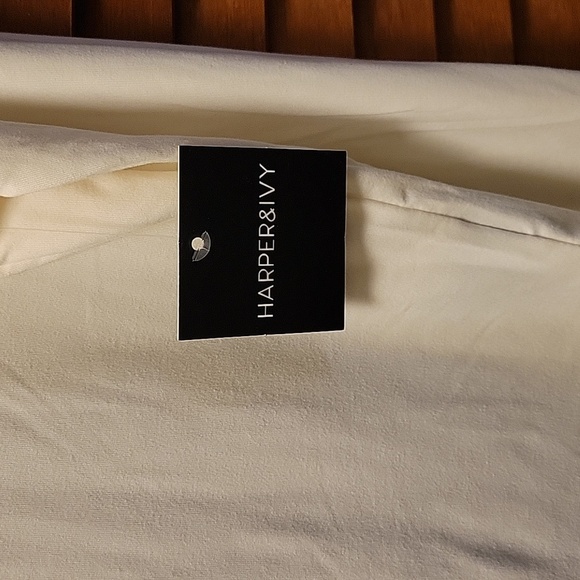 Harper & Ivy Apres Ski Long Sleeve Ivory Tee - Picture 5 of 5